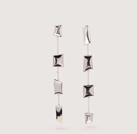 Cult Gaia ピアス ドロップ チェーン パーティー 鎖 Cult Gaia ピアス ドロップ チェーン パーティー スクエア (CULT