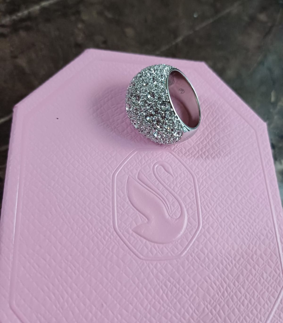 SWAROVSKI スワロフスキー Luna パヴェリング 追跡送料関税込み