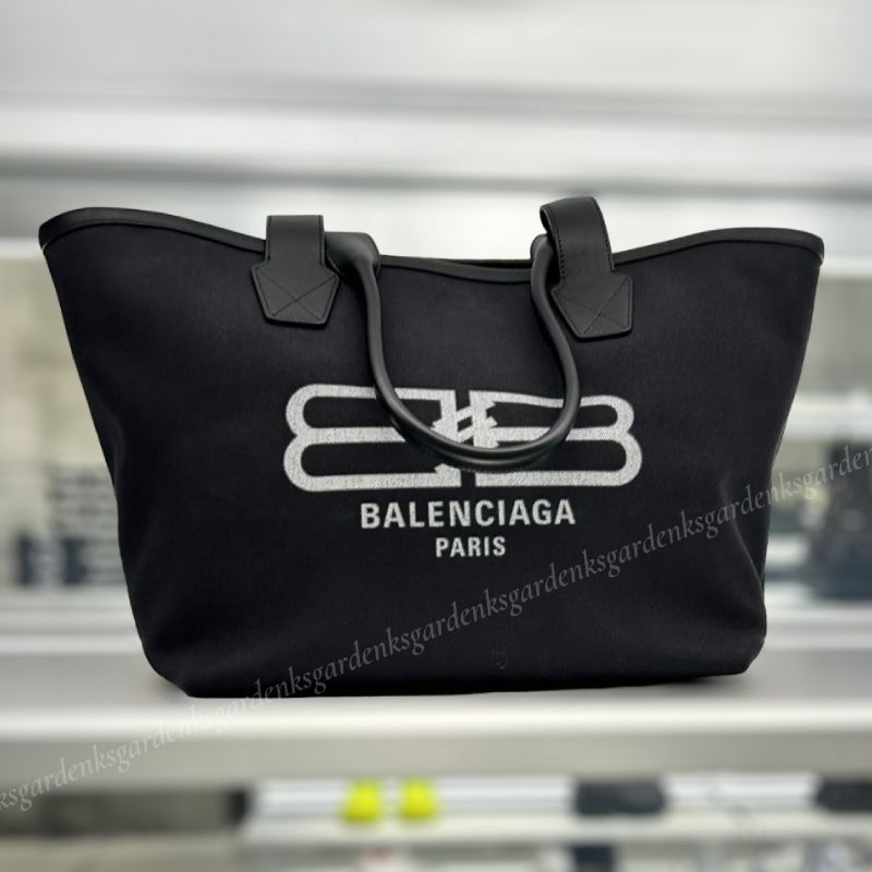 【国内発】BALENCIAGA 692068 JUMBO SMALL TOTE トートバッグ BALENCIAGA》 692068 2108S 9260 JUMBO SMALL TOTE BAG