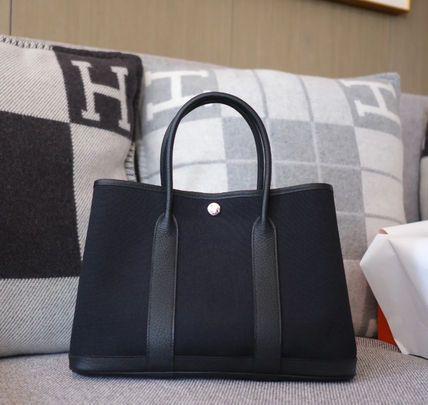 上品で機能的【HERMES】レアカラー！ガーデンパーティー36バッグ POPなデザインがお洒落♪エルメス HERMES ガーデンパーティー 36