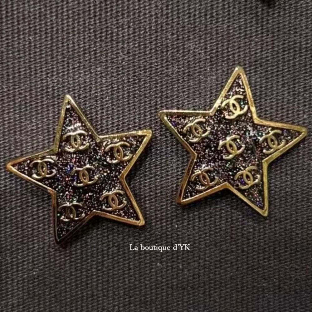 ☆星型が可愛い♪【CHANEL】星 ピアス☆ (CHANEL/ピアス
