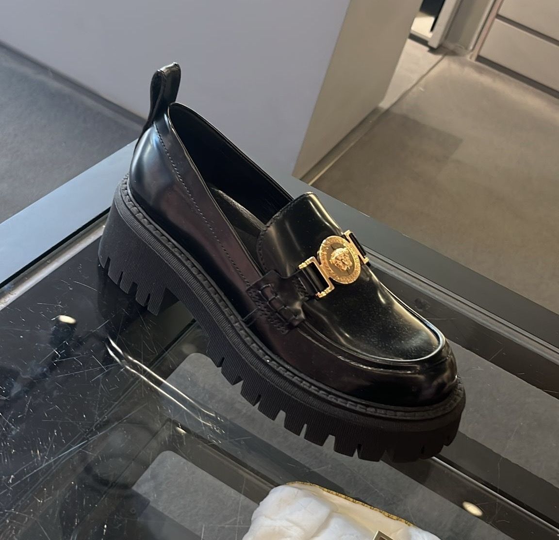 Versace ローファー