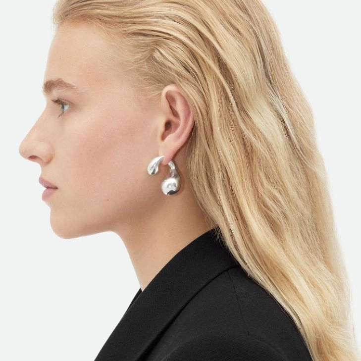 ≪洗練された個性≫【BOTTEGA VENETA】ティアドロップ型ピアス 滝沢眞規子愛用[BOTTEGA VENETA]DROP EARRINGドロップ ピアス ピアス