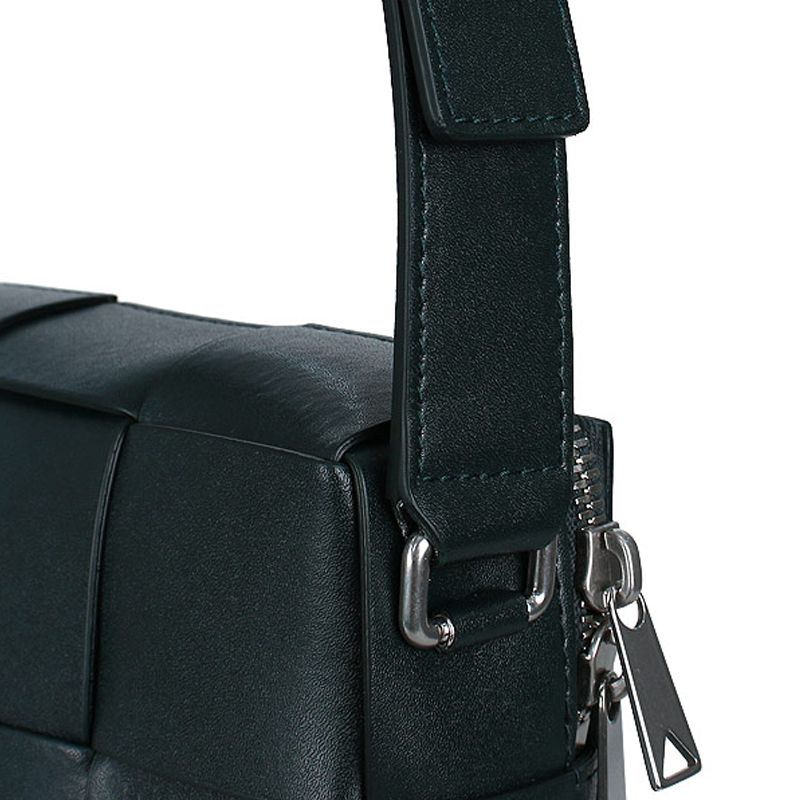 ★関税込★BOTTEGA VENETA★カセット カメラバッグ ショルダー★ ☆送料関税込☆BOTTEGA VENETA カセット スモール カメラバッグ