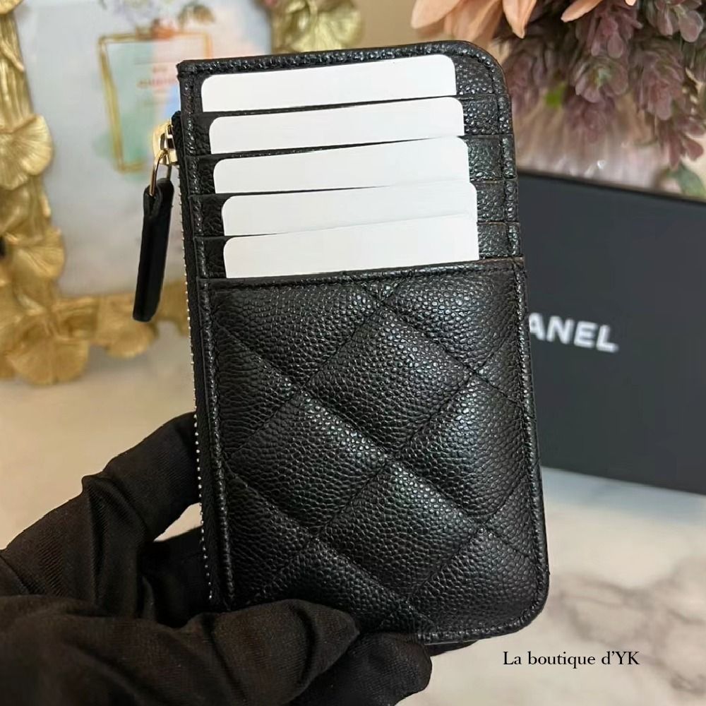 ジップつきでミニ財布としても使える！CHANEL カードケース 財布新調！CHANELのジップカードケース | LEE