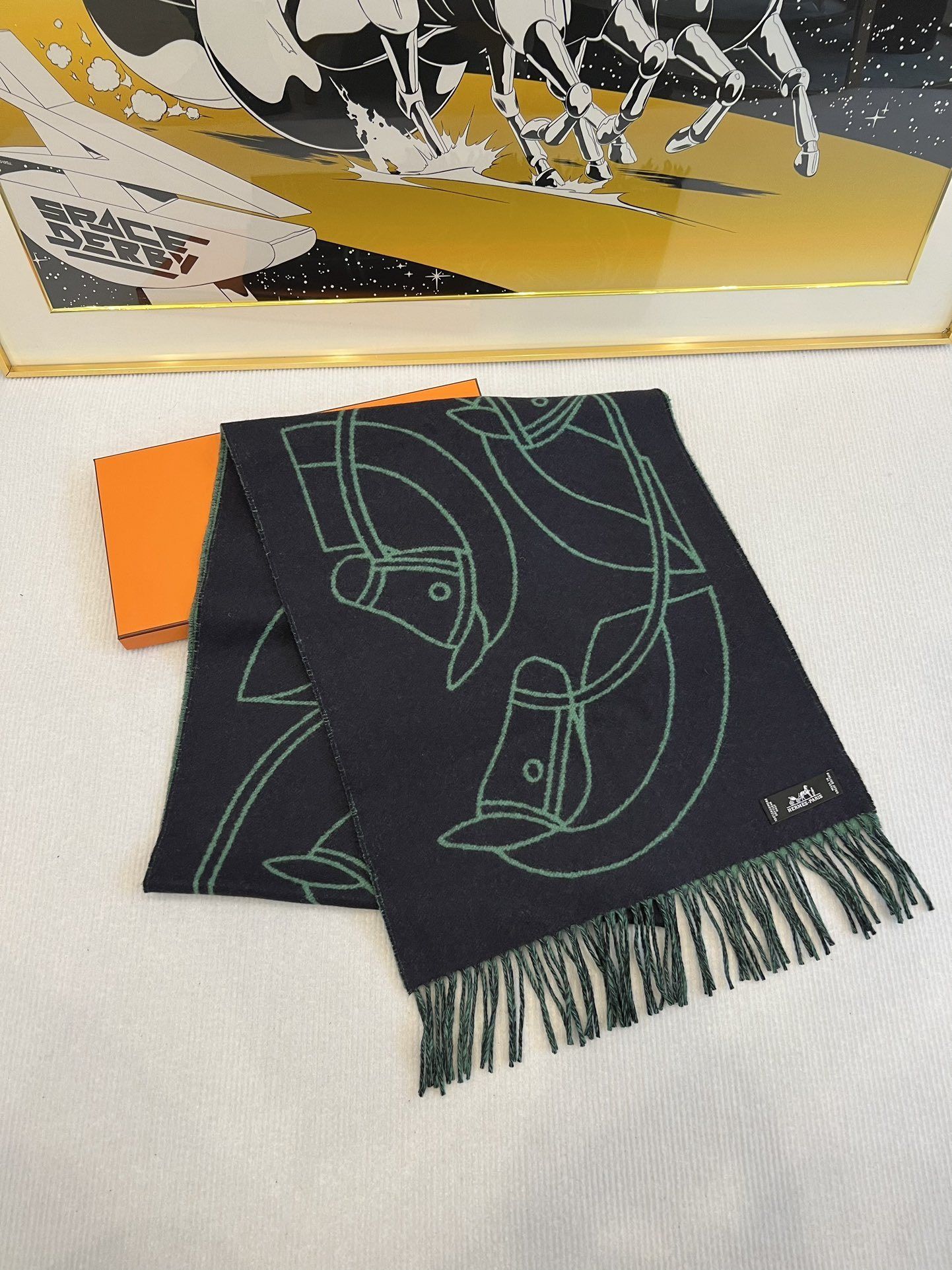 ★送料込★HERMES カシミア リバーシブル マフラー 馬柄 ☆送料込☆HERMES カシミア リバーシブル マフラー 馬柄 (HERMES