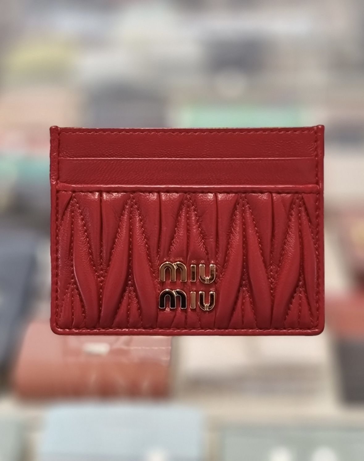 ☆関税込☆MIUMIU★マテラッセレザー ロゴ カードケース★Pyrite miumiu】ミュウミュウ マテラッセレザー ロゴ カードケース 財布