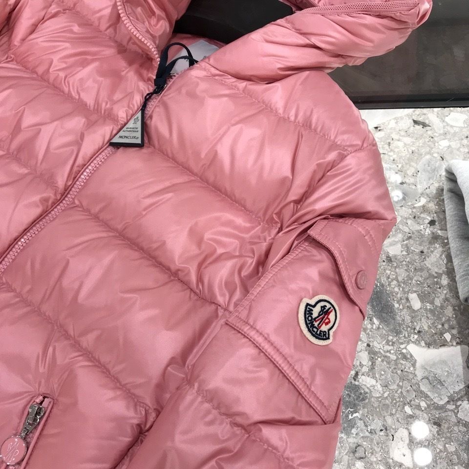 MONCLER GLES フード付き ショート ダウンジャケット ブラック Glesショートダウンジャケット : ショートダウン