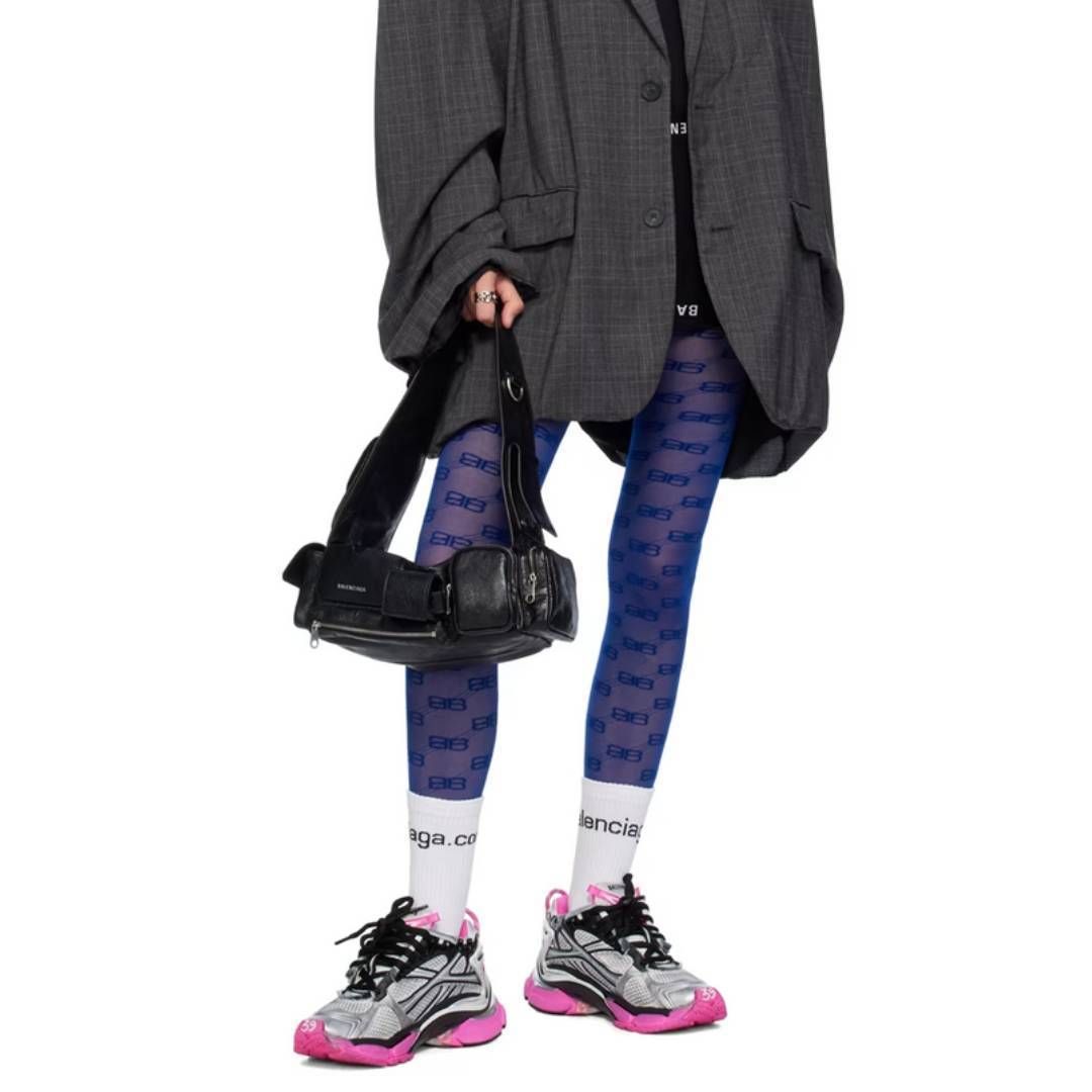 人気★関税込【BALENCIAGA】Runner スニーカー Silver/Pink 人気☆関税込【BALENCIAGA】Runner スニーカー Silver/Pink