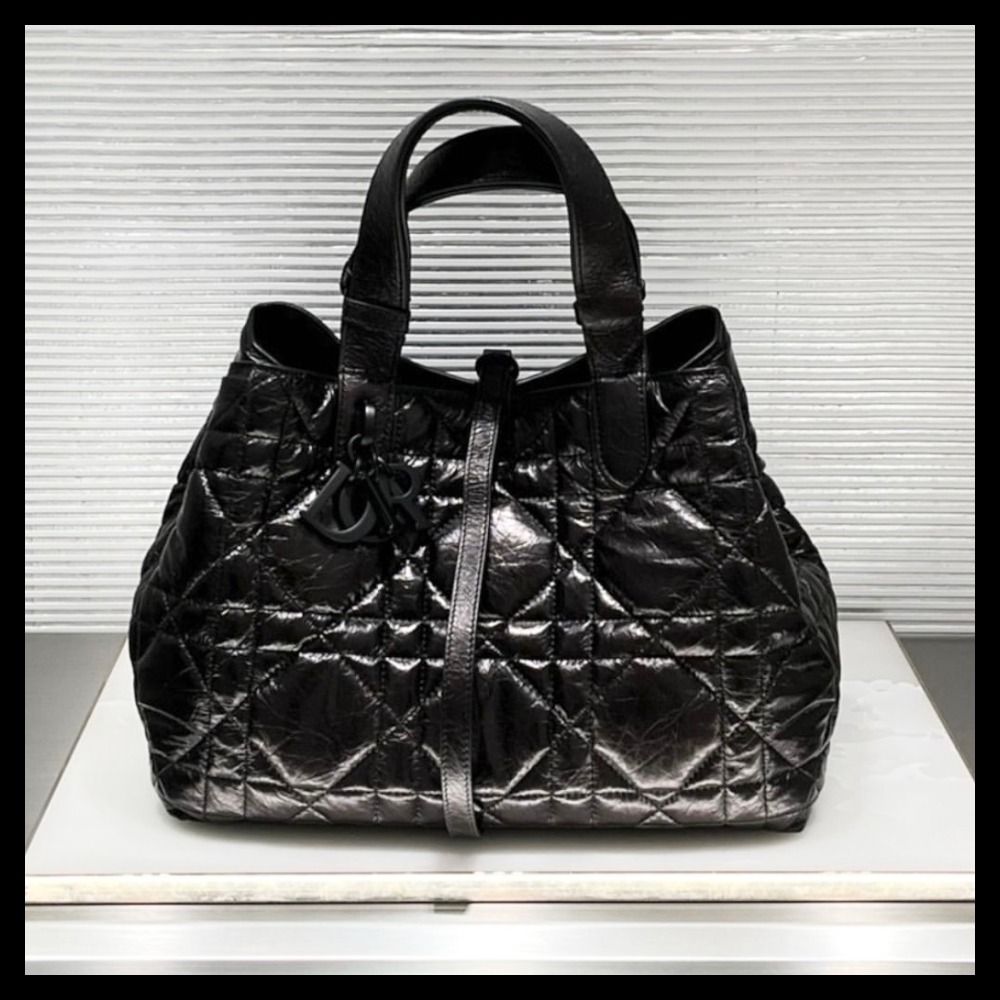【シンプルで使いやすい♪】DIOR★TOUJOURS バッグ ミディアム どんな場面でも♪】DIOR☆TOUJOURS バッグ ミディアム (Dior