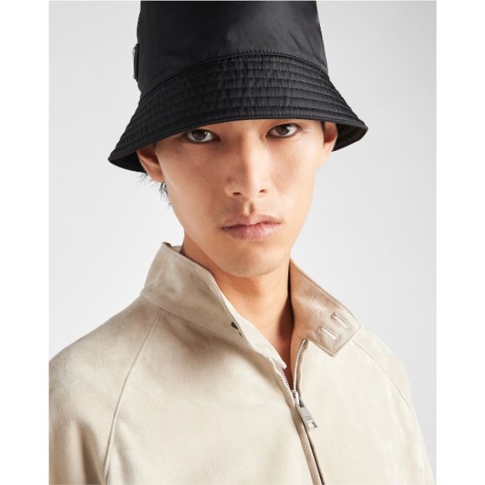 23AW】新作 スエード ボンバージャケット◇プラダ◇人気 (PRADA