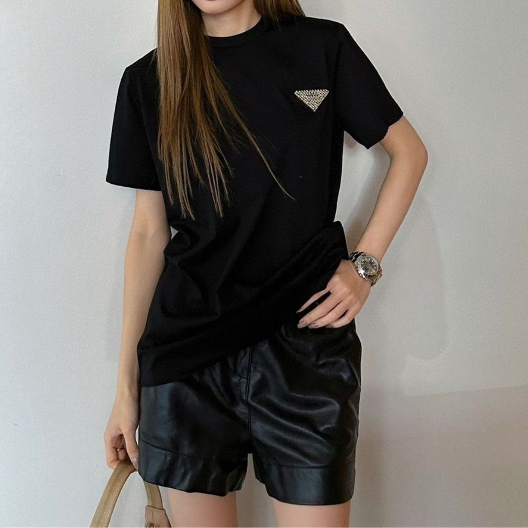 2色展開】PRADA◇ラインストーンロゴ付き コットン Tシャツ