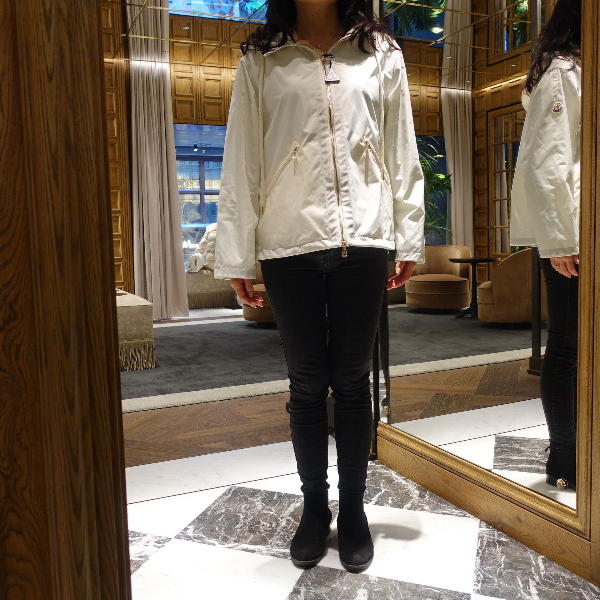 ♪特別価格♪Moncler CASSIOPEA ジャケット ♪特別価格♪Moncler CASSIOPEA ジャケット (MONCLER/アウター