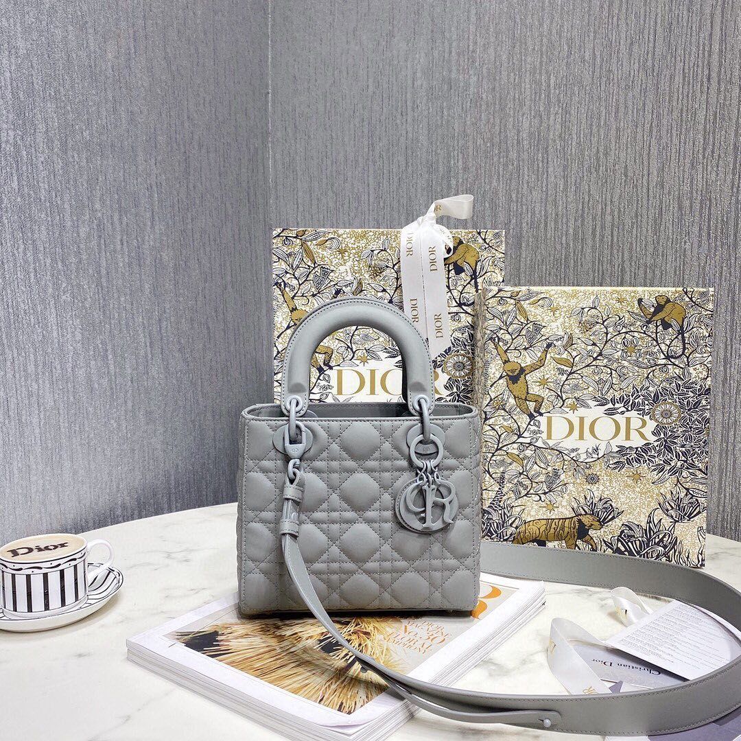 Lady Dior My ABCDior スモール カナージュ ウルトラマット