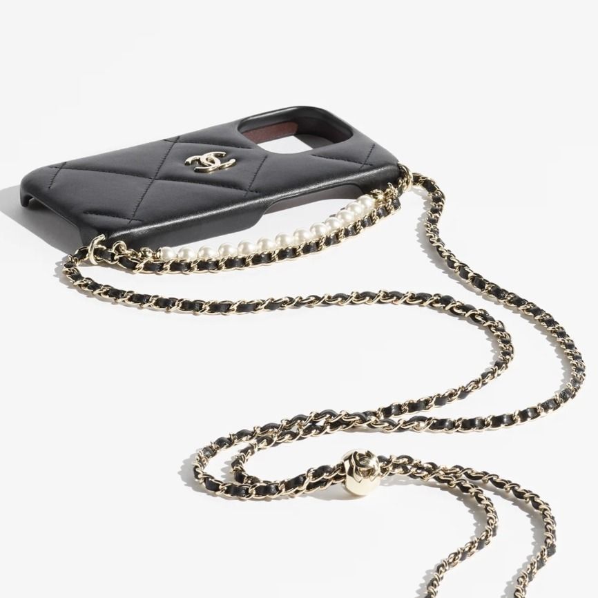 24P☆》CHANEL シャネル iPhone 15 Pro ケース パール (CHANEL