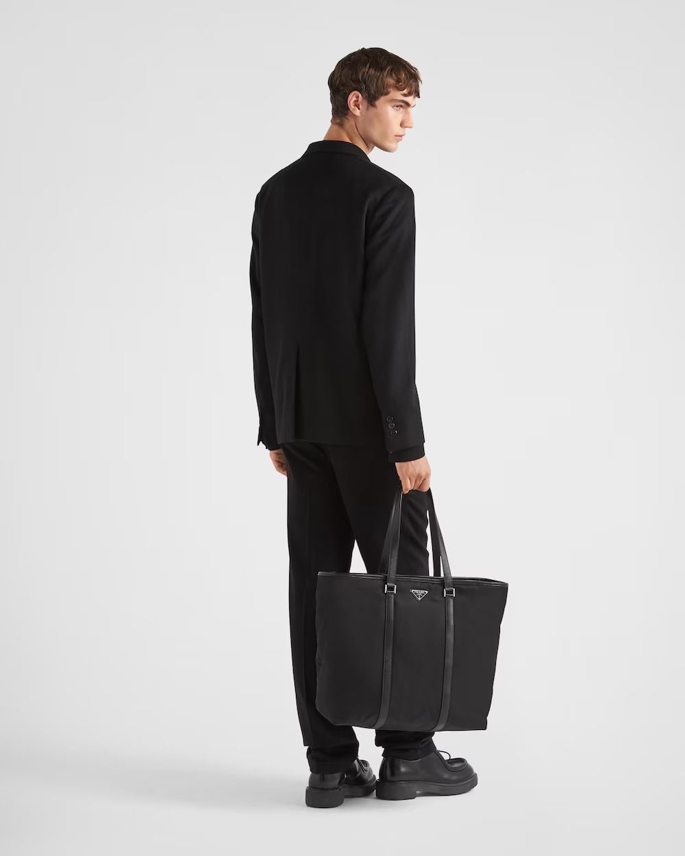 【23SS】新作 Re-Nylon xサフィアーノレザー バッグ ◆プラダ◆ 国内発】PRADA Re-Nylon x サフィアーノレザー バックパック
