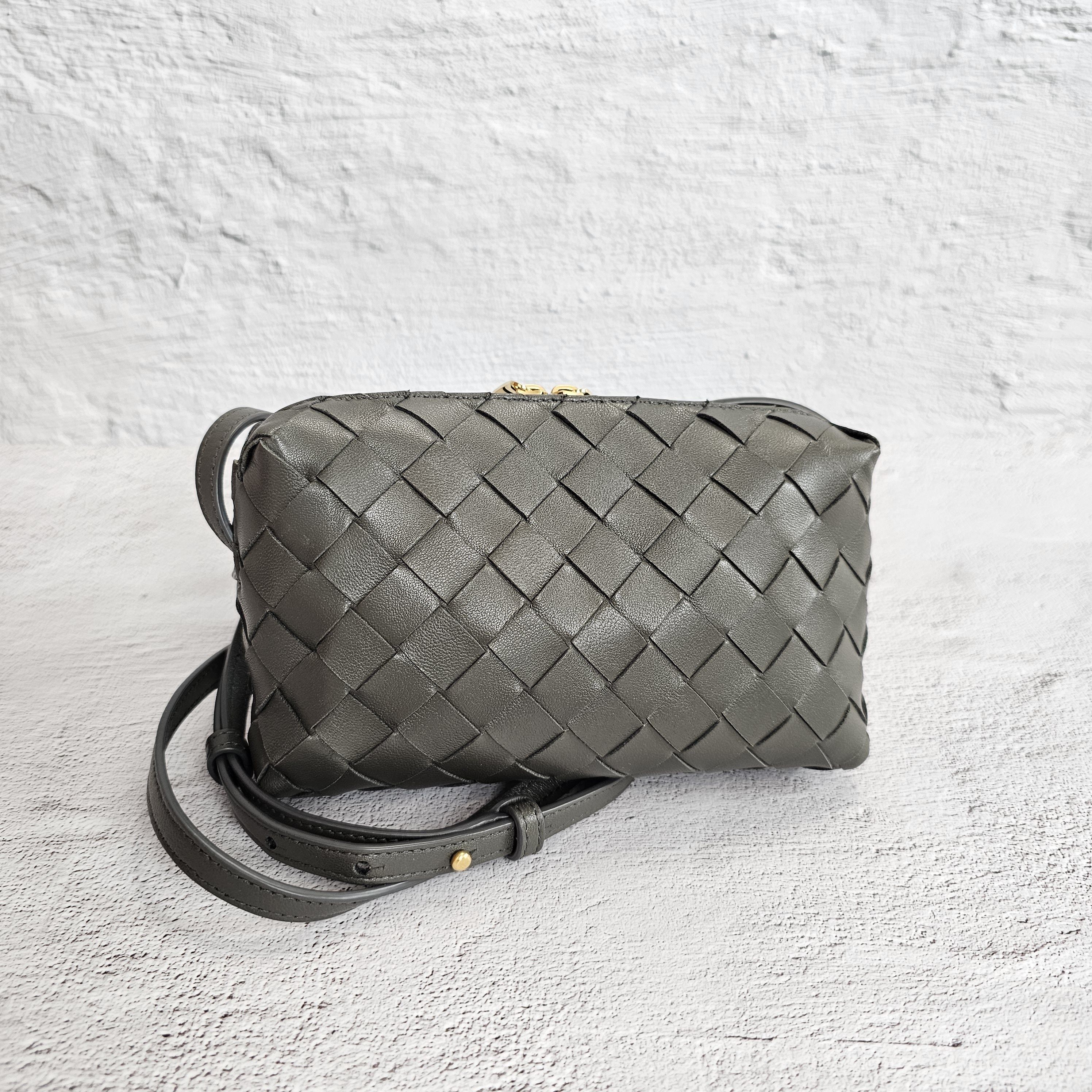 ☆関税込☆BOTTEGAVENETA☆MINI INTRECCIATO CROSSBODY BAG