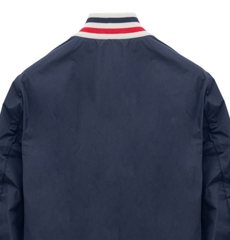 ☆関税込☆MONCLER☆三線ライニングボンバージャケット