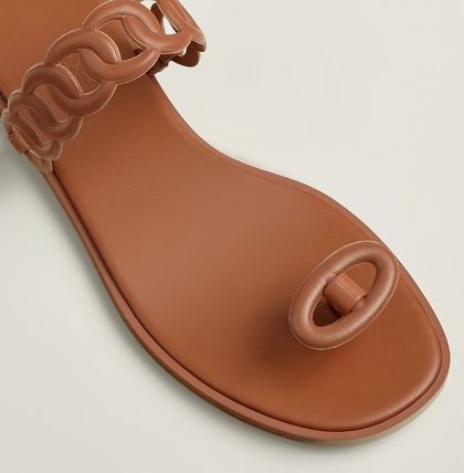 エルメスのビーサン シェーブダンクル Hermes Islandサンダル