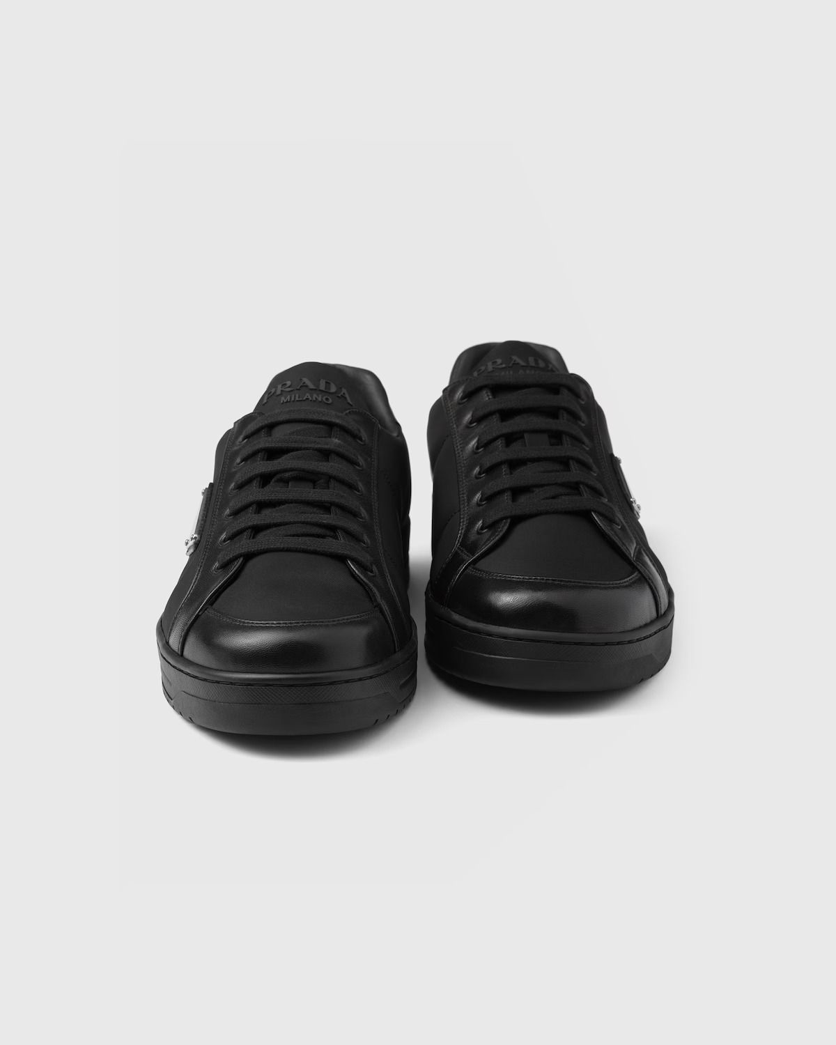 ★PRADA★ダウンタウン ナッパレザーRe-Nylon スニーカー 2EE395 ☆PRADA☆ダウンタウン ナッパレザーRe-Nylon スニーカー 2EE395