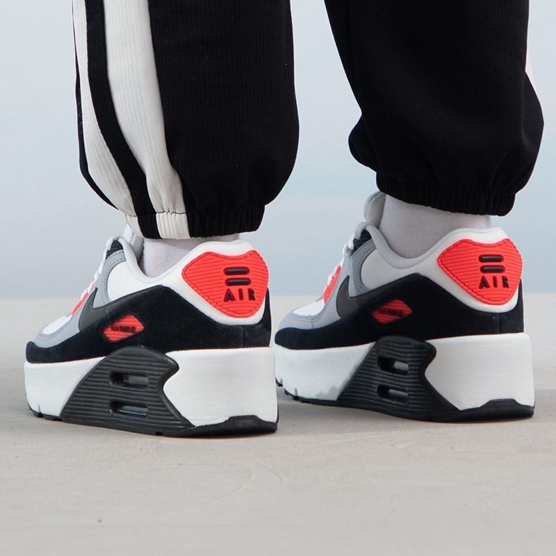 新作 ☆NIKE☆ WMNS AIR MAX 90 LV8 緩衝 厚底スニーカー FD4328