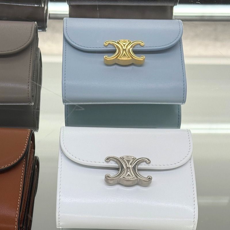 ☆ニュアンスカラー新色☆【CELINE】トリオンフ折畳みウォレット ☆ニュアンスカラー新色☆【CELINE】トリオンフ折畳みウォレット