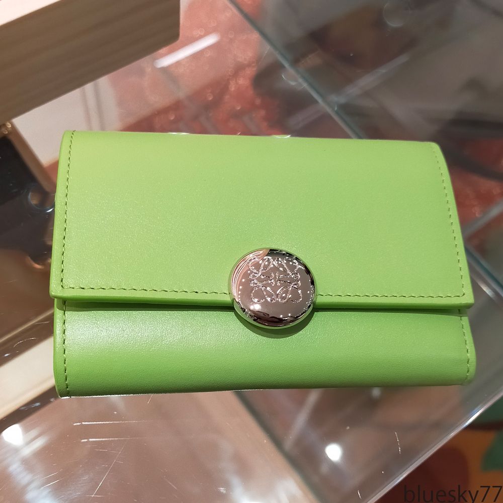 【すぐ届く】 LOEWE ロエベ バーティカル ウォレット スモール 国内即発【LOEWE】ぺブル バーティカル ウォレット スモール