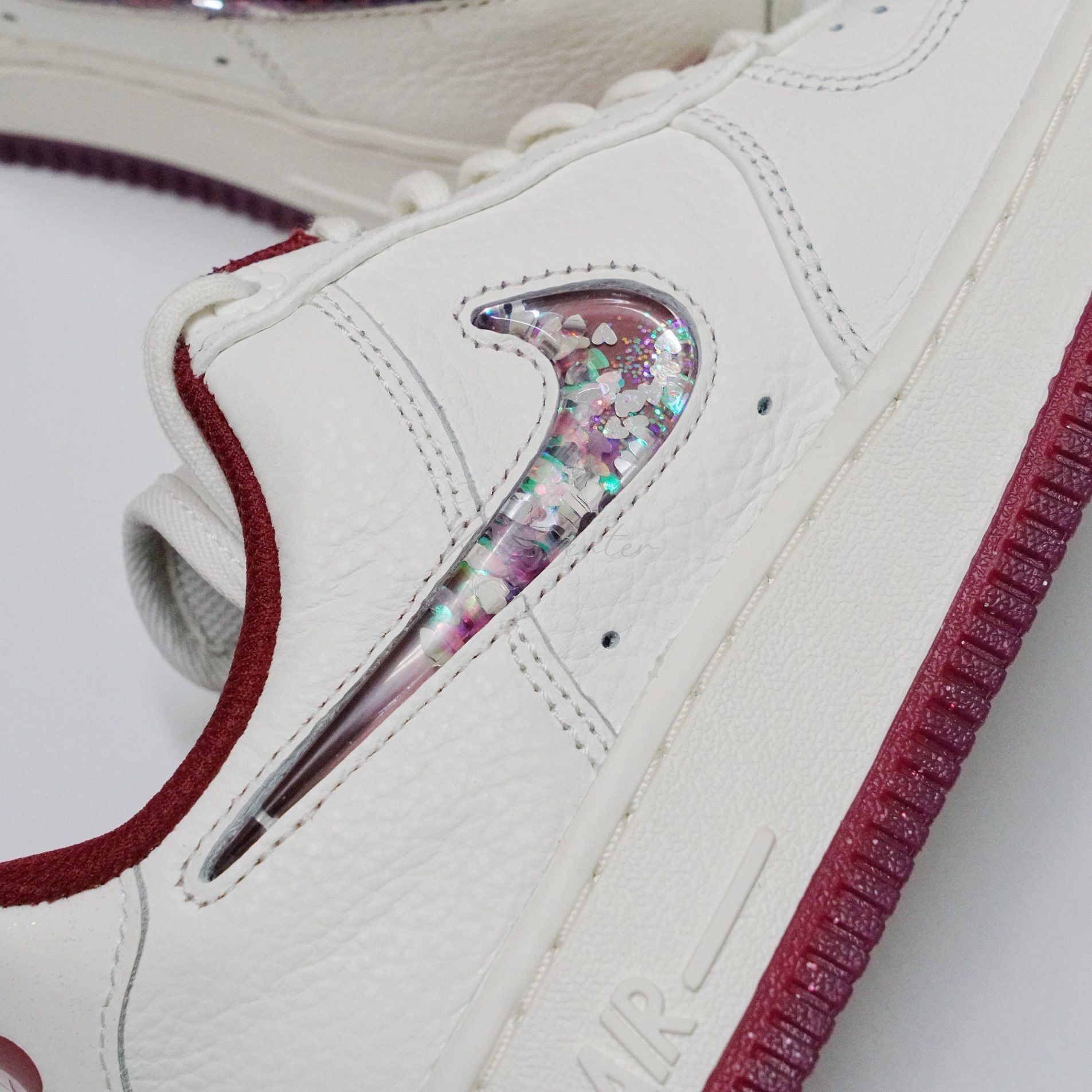 ☆ナイキ☆NIKE WMNS AIR FORCE 1 バレンタインデー2024 (Nike