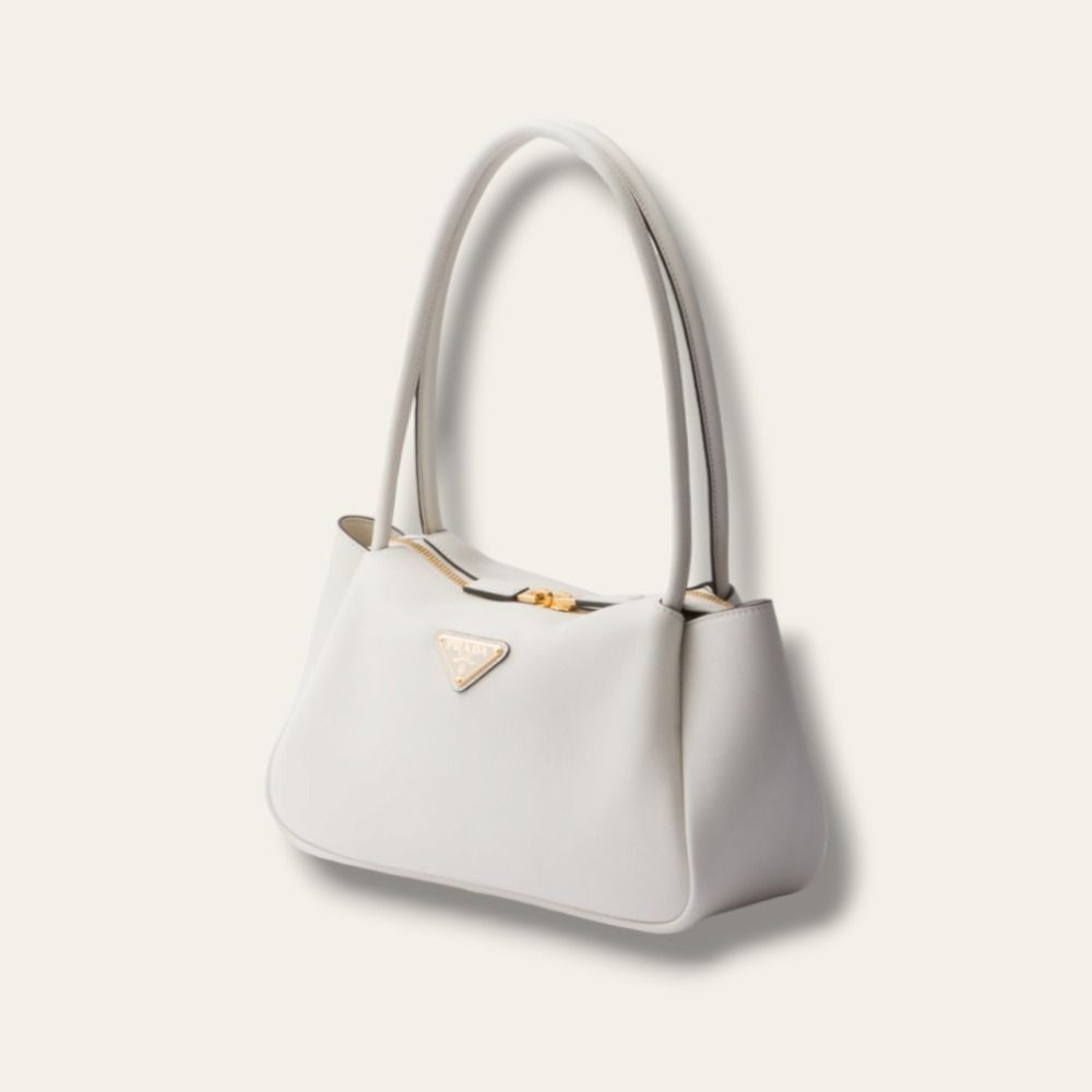 Prada*Logo Hand bag レザーハンドバッグ*送料込 PRADA*Medium leather handbag レザーハンドバッグ*送料込