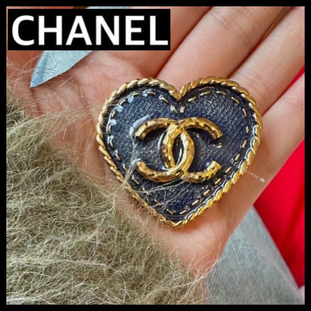 【500円引きクーポン】 CHANEL 24P デニム ブローチ アクセサリー