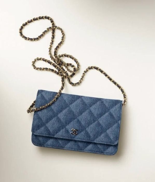 入手困難☆デニム】 CHANEL チェーン ウォレット (CHANEL