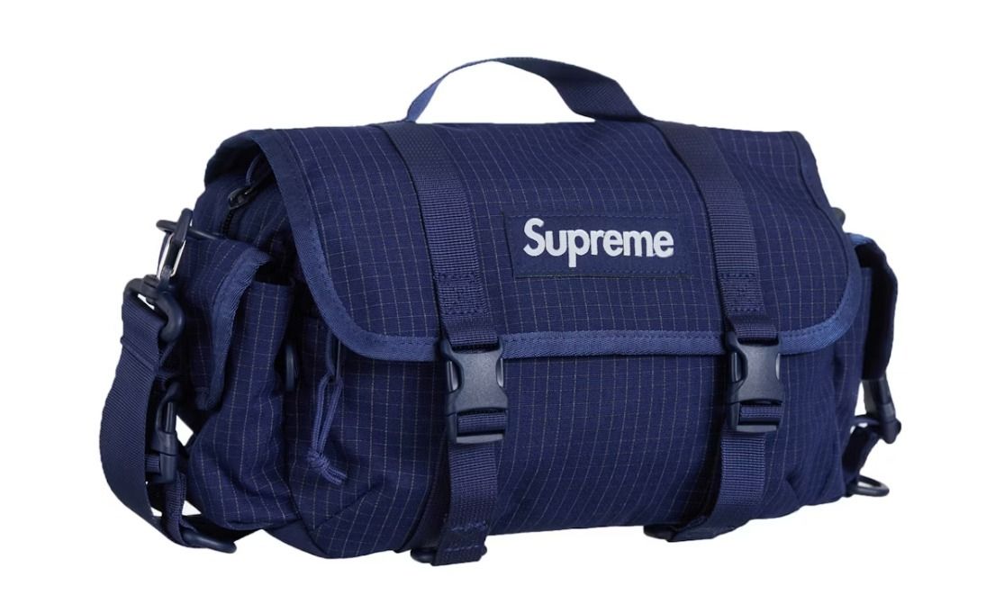☆Supreme☆SS24立ち上げミニ ダッフルバッグ (Supreme/バッグ
