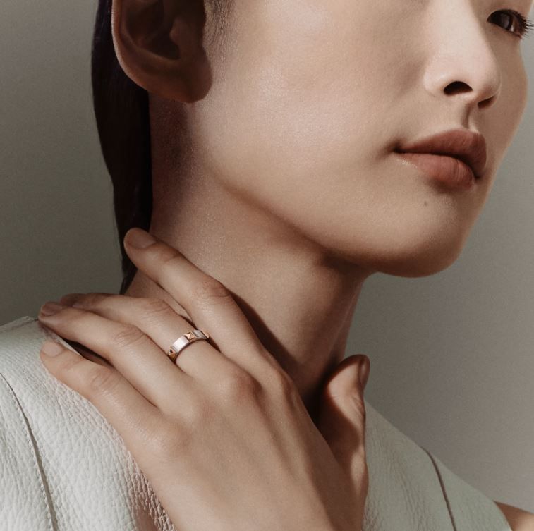 春夏新作モデル HERMES シルバーPG リング《エルメス・クルー・ドゥ・H》5クルー アクセサリー