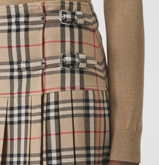 【直営店買付】★Burberry★ヴィンテージチェック スカート 多 VIPSALE【BURBERRY】ヴィンテージチェック ウールキルト
