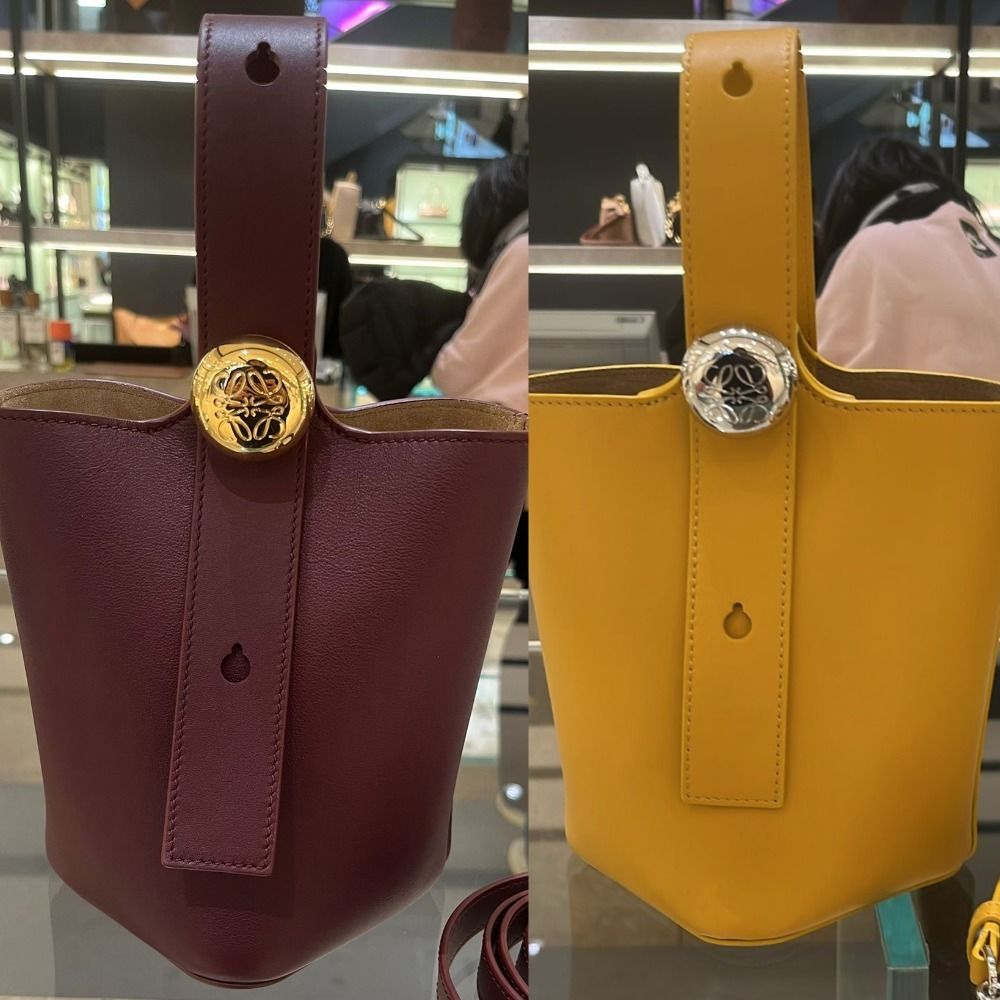 ☆送料・関税込☆LOEWE★ペブルホボバッグ★ Men's Pebble Hobo bag | LOEWE | 24S