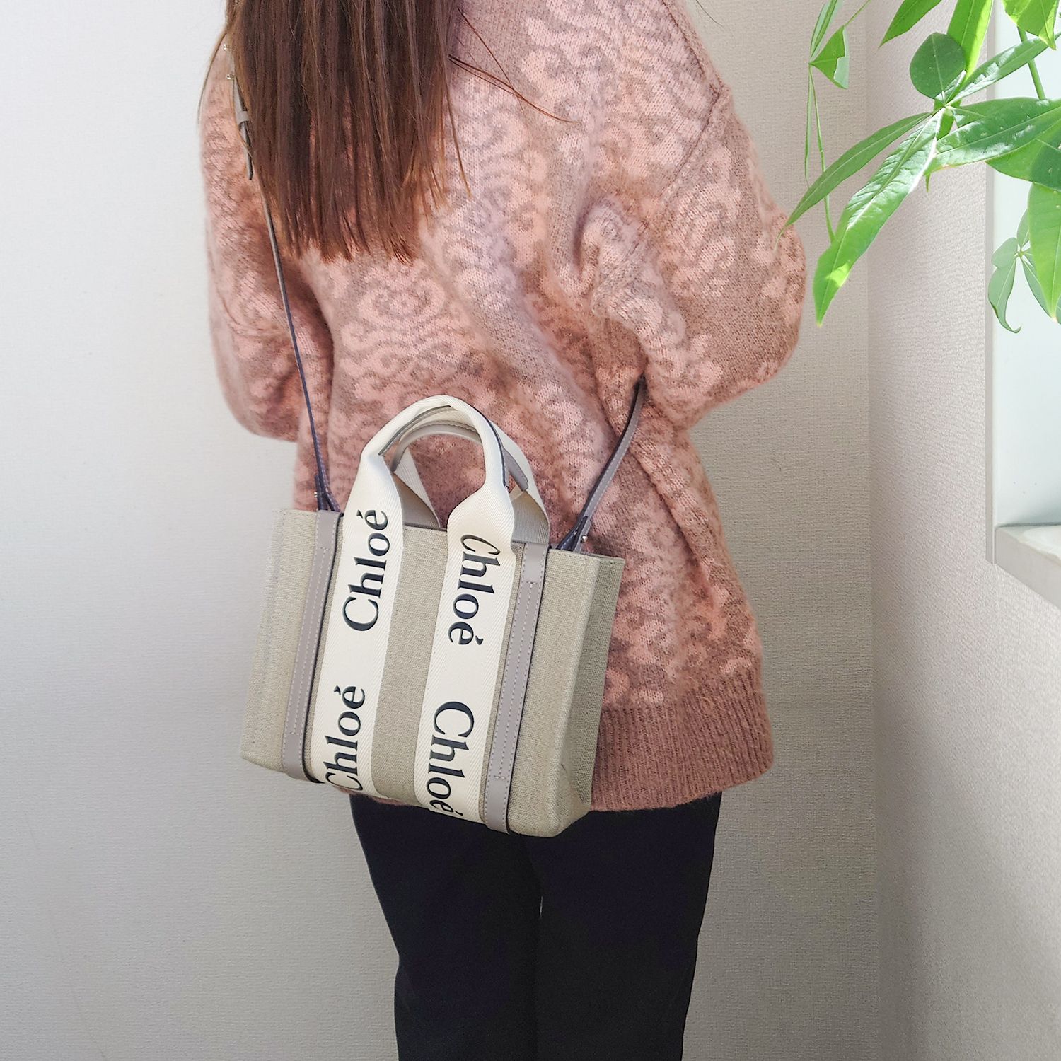 【国内発】クロエ ウッディ CHC22AS397 I26 トートバッグ 国内発】クロエ ウッディ CHC22AS397 I26 トートバッグ (Chloe