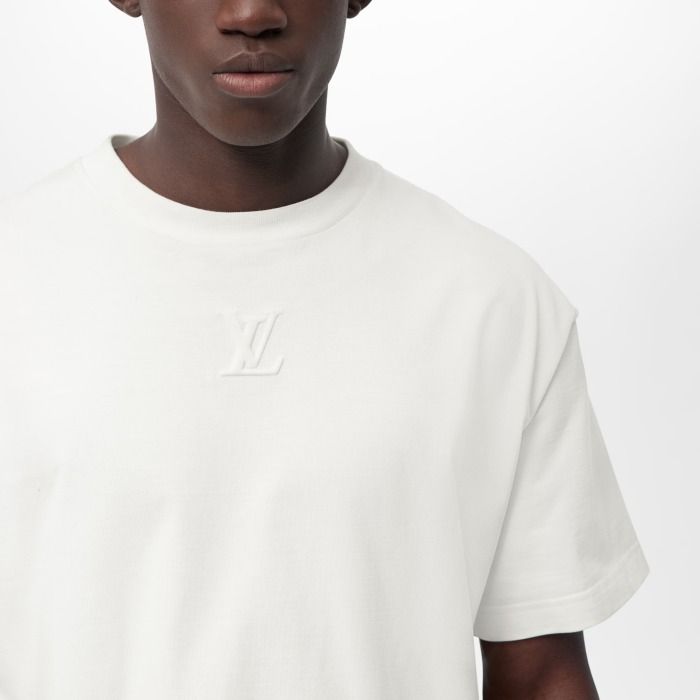 ルイヴィトン】エンボスLV 真夏に着たいTシャツ Men100％ (Louis