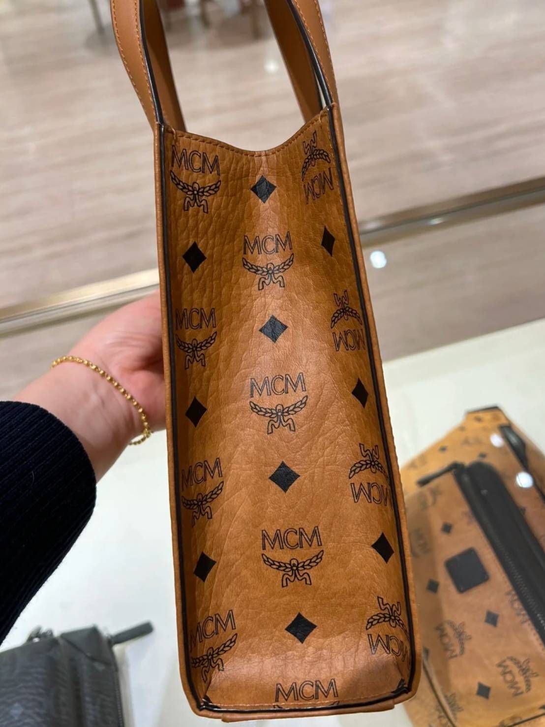 MCM KLASSIK クラシック トートバッグ ヴィセトス (MCM/トート