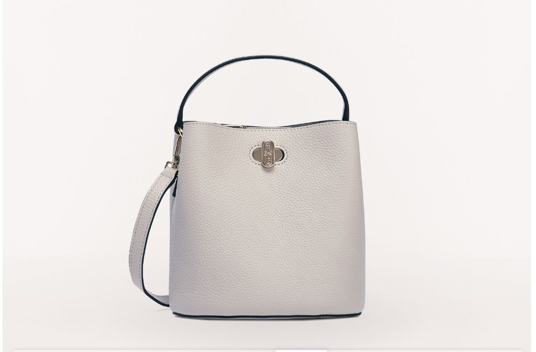 ☆ FURLA ☆ DANAE Mini Bucket bag【完売前に!】 (FURLA