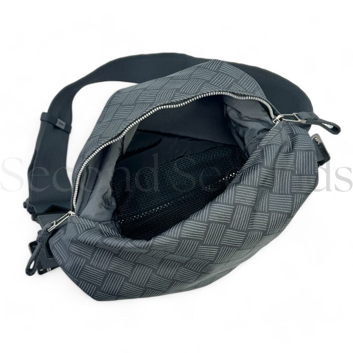 即発 BOTTEGA VENETA TENT TREKKING ナイロン ショルダーバッグ