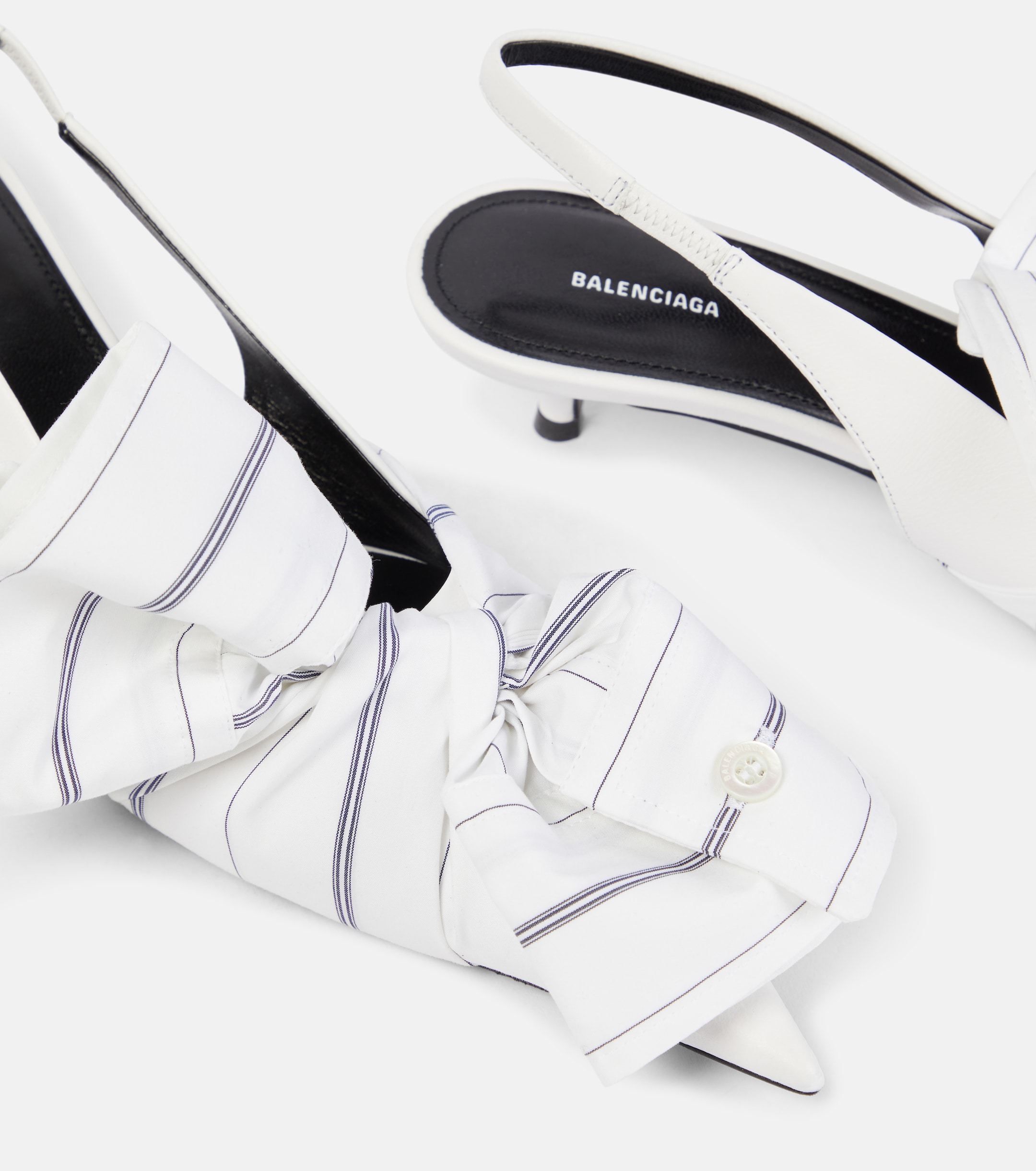 新作*BALENCIAGA*ナイフ 40 レザー スリングバック パンプス 新作*BALENCIAGA*ナイフ 40 レザー スリングバック パンプス