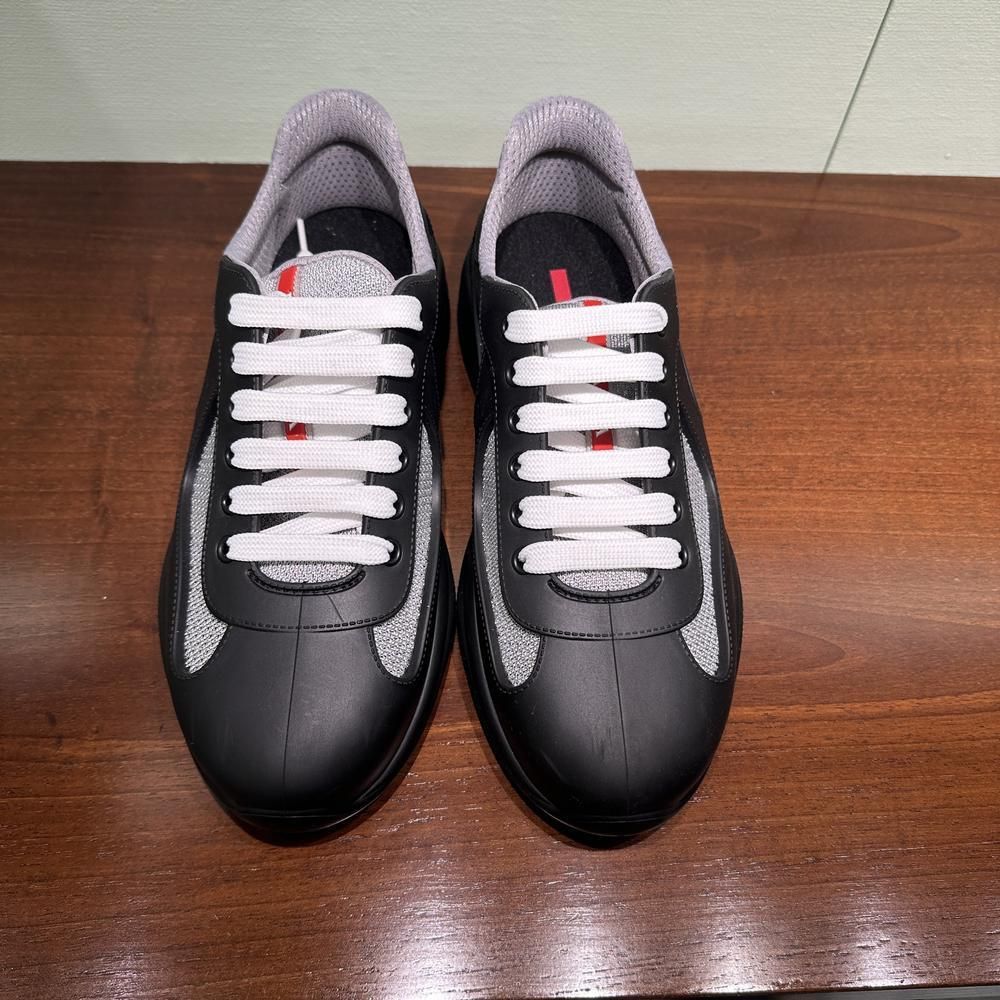PRADA プラダ ロゴ アメリカズカップ Sneakers スニーカー Prada アメリカズカップ スニーカー | ブラック | FARFETCH JP