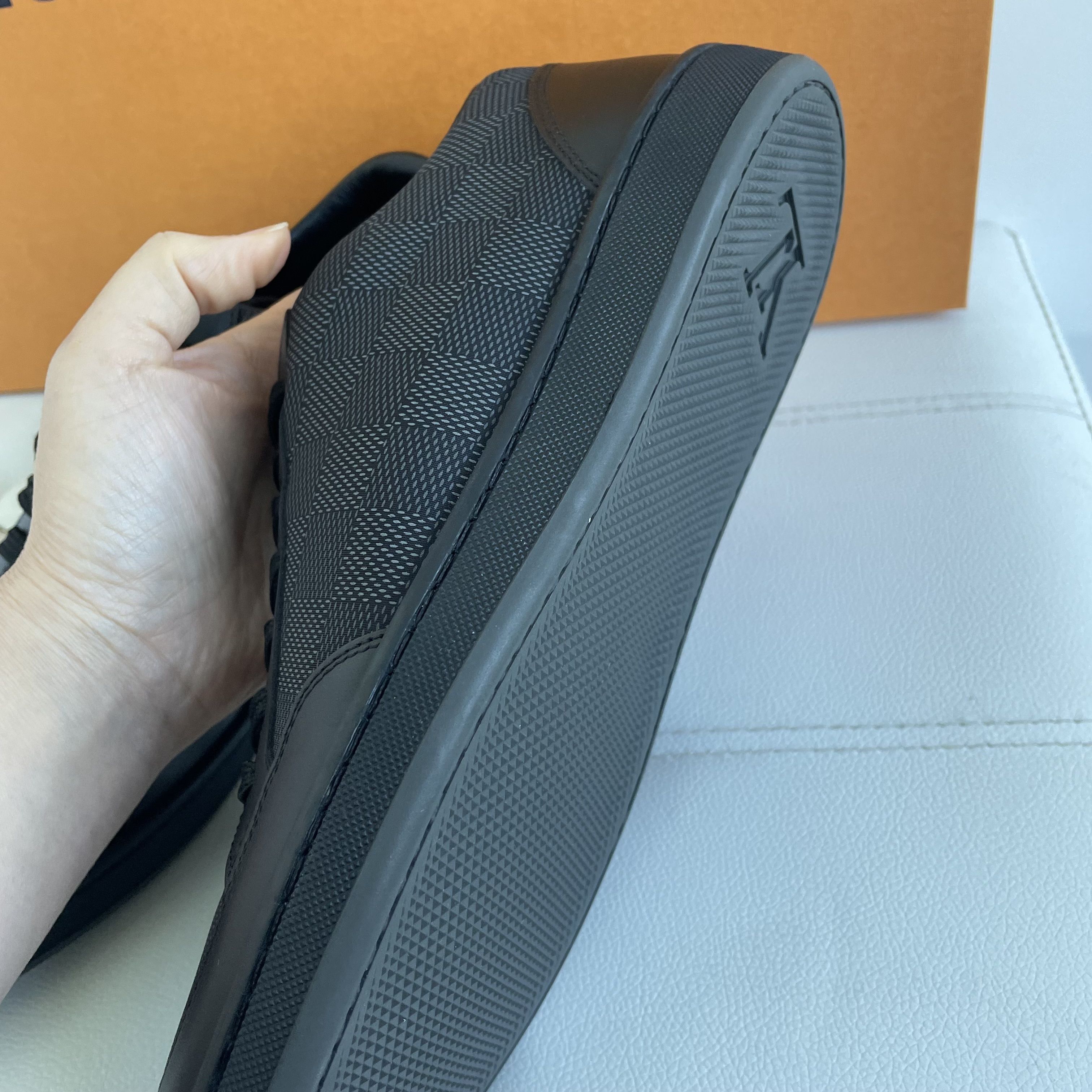 特価◆LouisVuitton◆ファストレーン・ライン スニーカー1A2CTJ 特価◇LouisVuitton◇ファストレーン・ライン スニーカー1A2CTJ