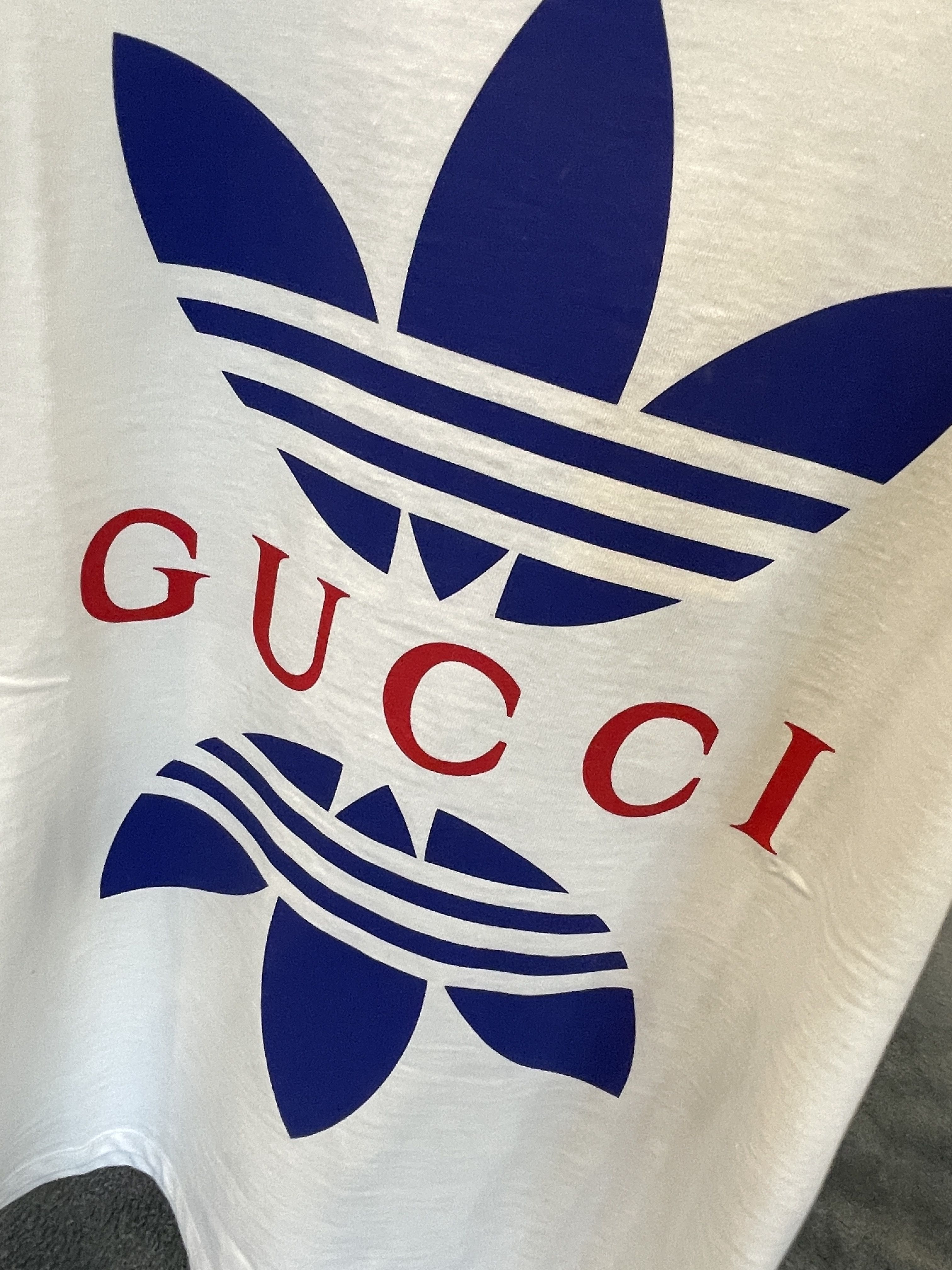 Tシャツ・カットソー GUCCI x adidas cotton jersey T-shirt in white 548334 9280 GUCCI x adidas cotton jersey T-shirt in white 548334 9280