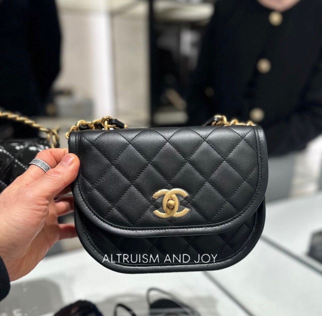 24SS☆センスが光る】CHANEL ミニ フラップ ショルダーバッグ