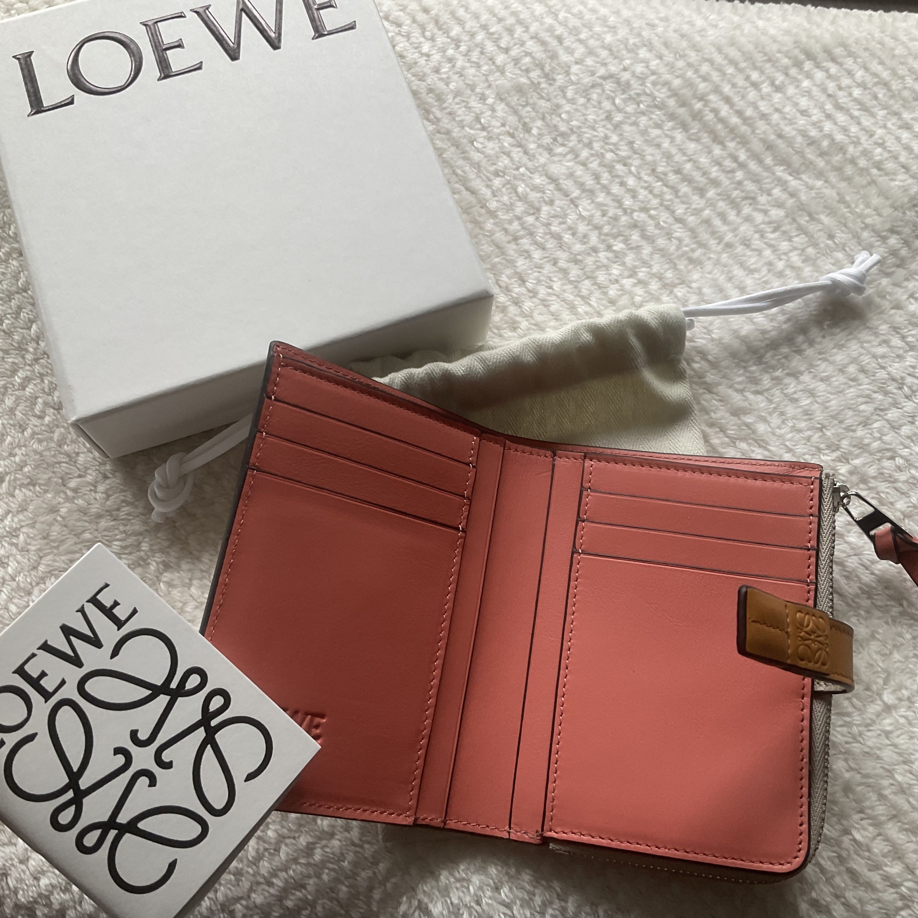 ロエベ】コンパクト ジップ ウォレット カーフスキン (LOEWE