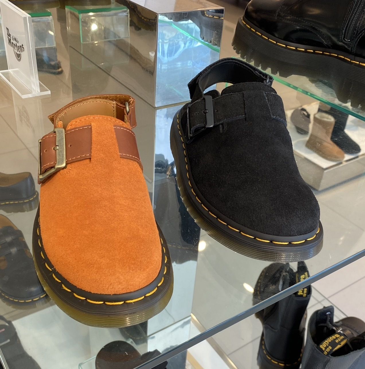【Dr.Martens】 Jorge II スエード ミュール Jorge II Hairy Suede Slingback Mule in Grey | Dr. Martens