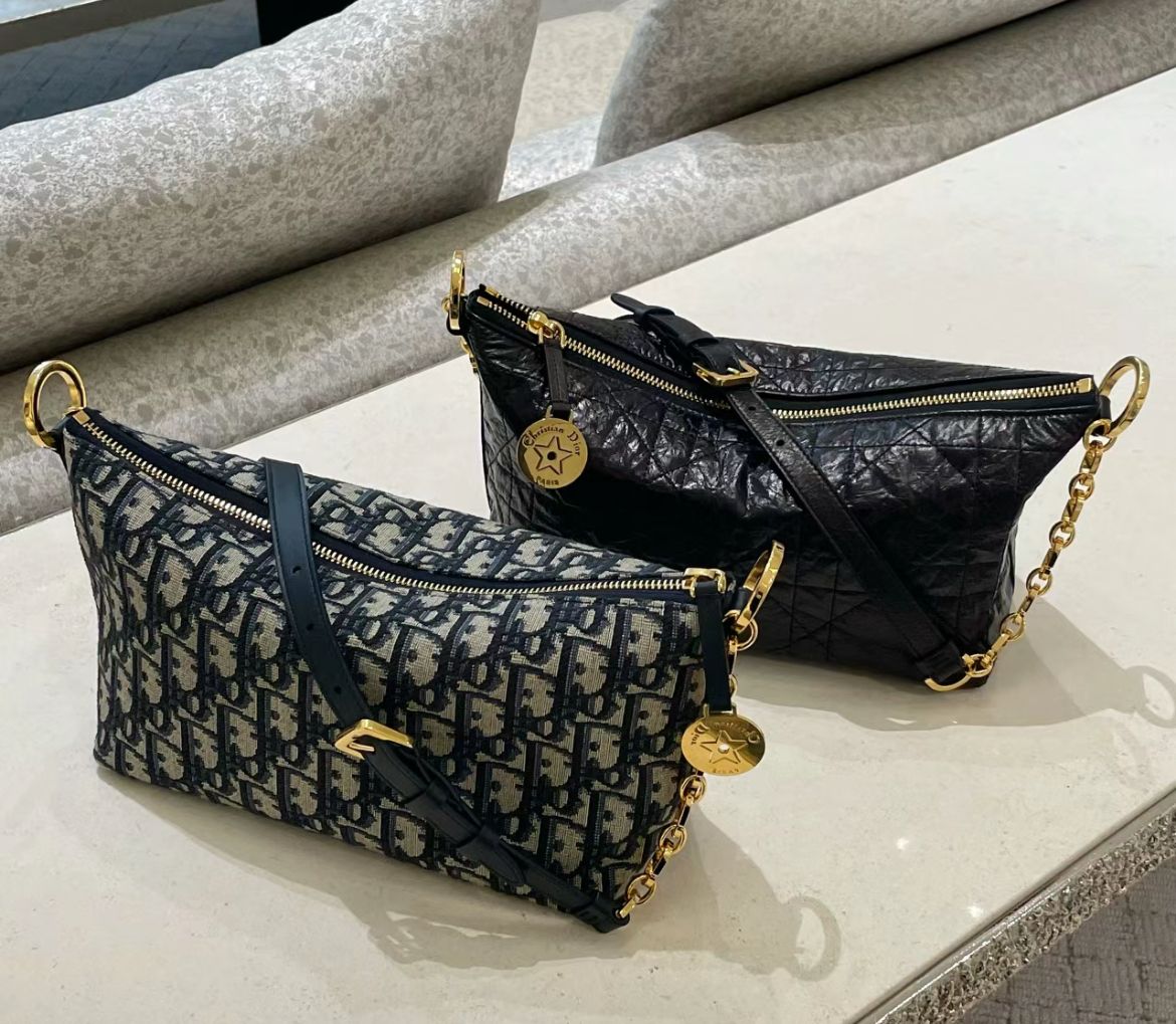 【おしゃれが一際輝く】Dior★Diorstar ホーボーバッグ 金具Gold おしゃれが一際輝く】Dior☆Diorstar ホーボーバッグ 金具Gold
