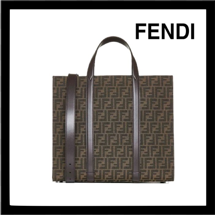 新着!【Fendi】FF ジャカード トートバッグ 新着 関税送料込み FENDI FF ジャカード トートバッグ (FENDI