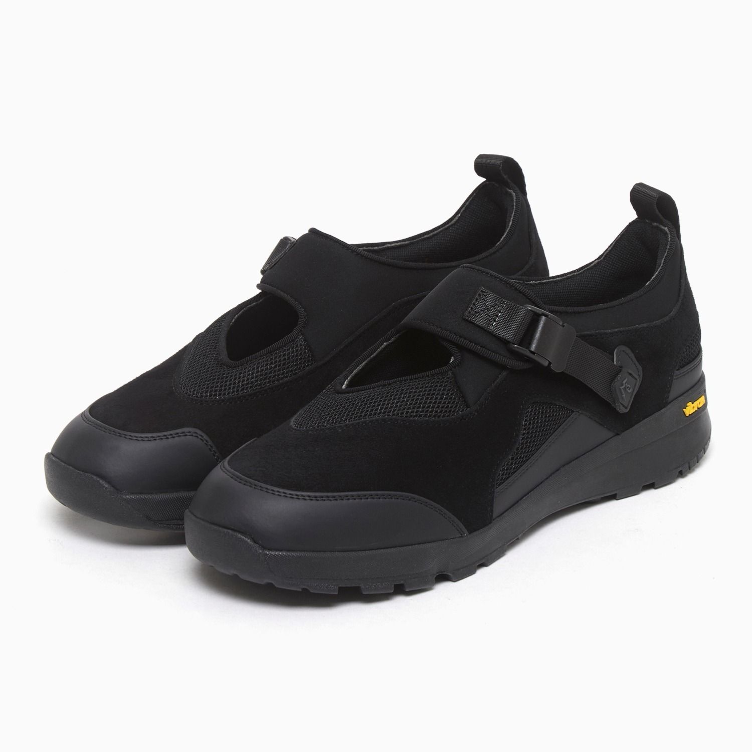 CAYL X Archivepke] / ☆ vibram sneakers / black (CAYL